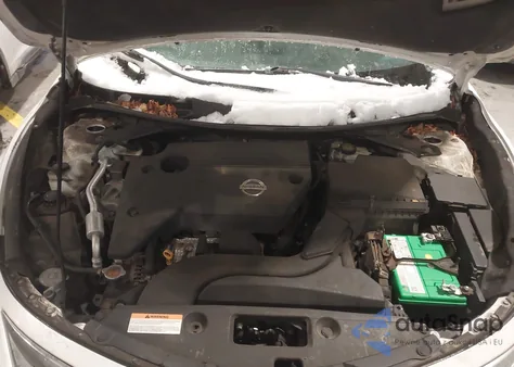 2013 Nissan Altima 2.5 S из США, поврежденный, VIN 1N4AL3AP6DC212758